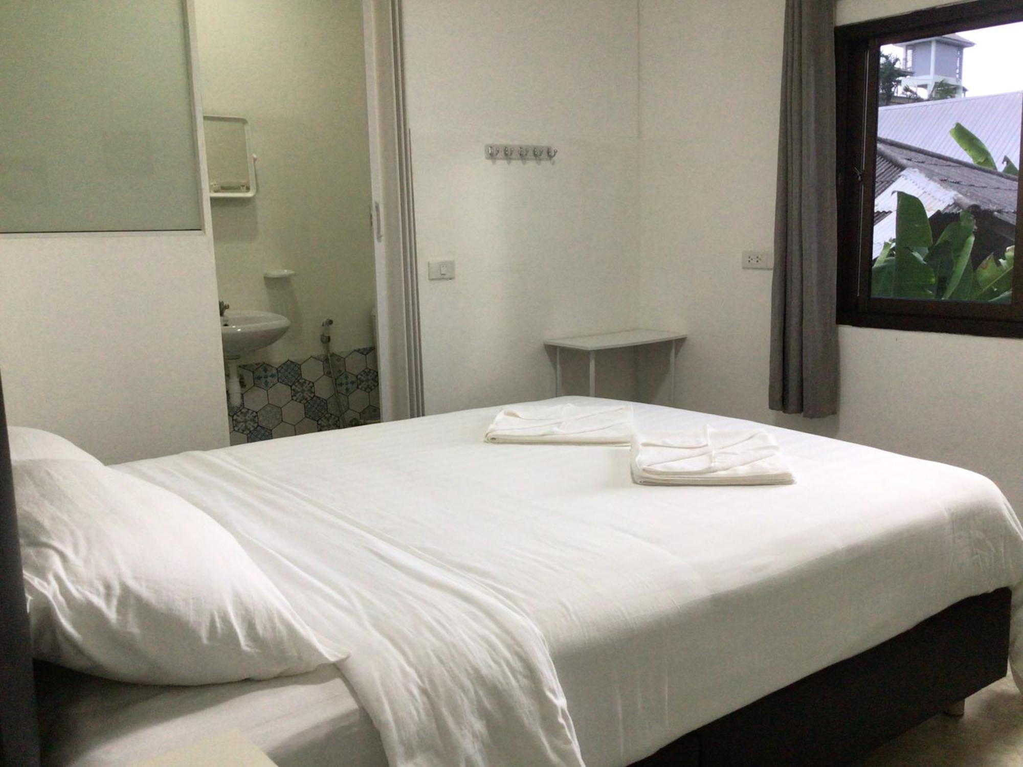 Baan Talay Hostel マーク島 エクステリア 写真